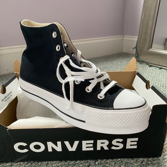 platform converse poshmark